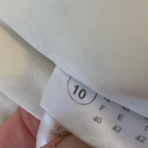 Elegant San Pedro wedding gown- worn once, size 10 altered to an 8. - Picture 9 of 11